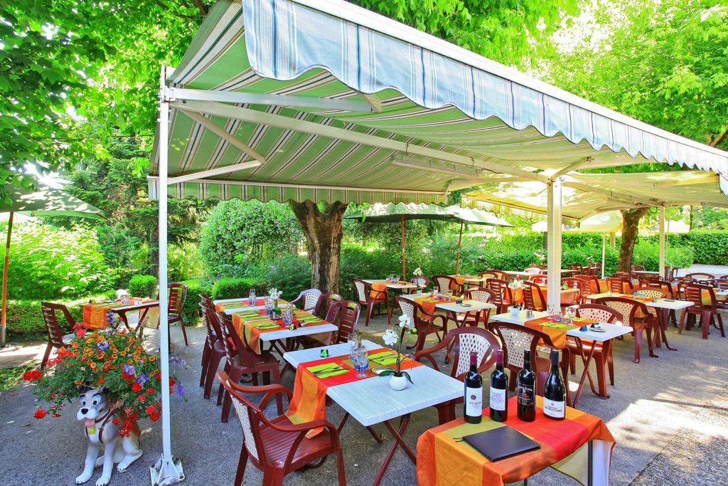 Le Clos Grand Pradines  Εξωτερικό φωτογραφία